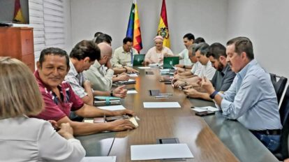 Agenda de 13 puntos para impulsar el sector productivo
