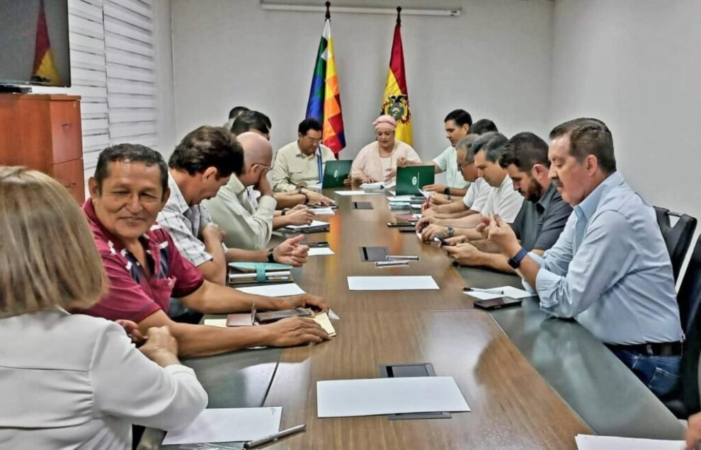 Agenda de 13 puntos para impulsar el sector productivo