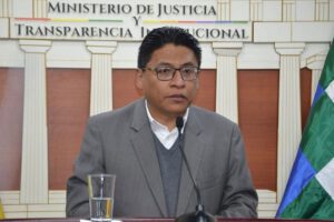 Iván Lima manifiesta que todas las críticas son bienvenidas