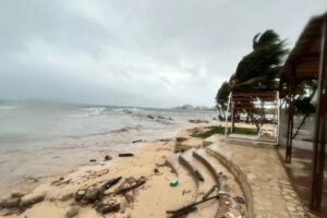 Huracán Julia impacta en Nicaragua tras golpear Colombia