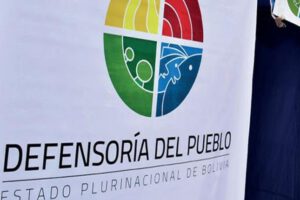 Conflicto Adepcoca y la Defensoría del Pueblo pidiendo diálogo pacífico