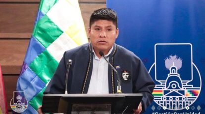 Senador Loza pide al ministro de Justicia que trabaje y deje de elogiar políticos de la derecha