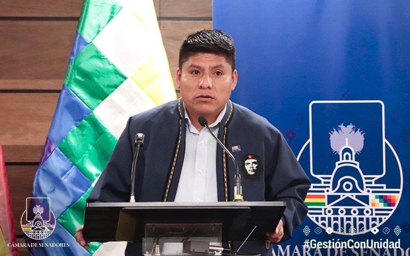 Senador Loza pide al ministro de Justicia que trabaje y deje de elogiar políticos de la derecha