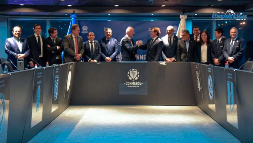 Gianni Infantino en la sede de la Conmebol