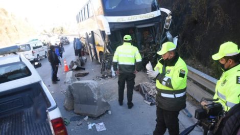 Accidente en la autopista La Paz-El Alto