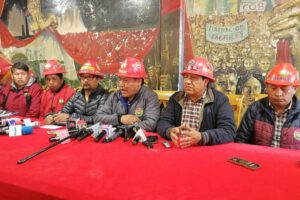 Confederación de Fabriles respalda mandato de Huarachi