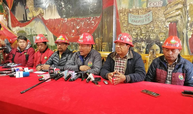Confederación de Fabriles respalda mandato de Huarachi