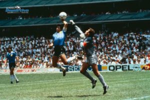 Balón de Maradona utilizado en la subasta