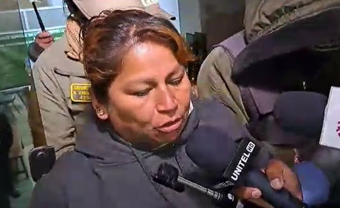 Detención domiciliaria de Rosalba Vargas, dirigente de Adepcoca