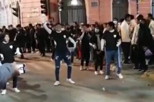bloque de osos Diablada Minas en su presentación