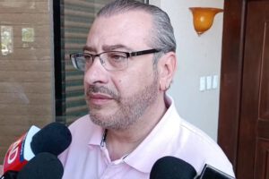 Rómulo Calvo advierte sobre posibles heridos en el paro indefinido