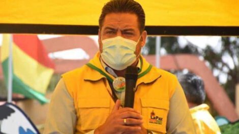 Luis Revilla imputado por sobreprecio en adquisición de buses Puma Katari
