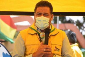 Luis Revilla imputado por sobreprecio en adquisición de buses Puma Katari