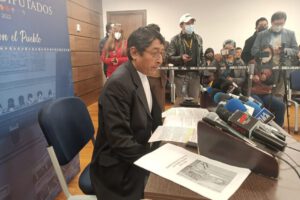 Mendoza cuestionó a Lima sobre la Ley 044