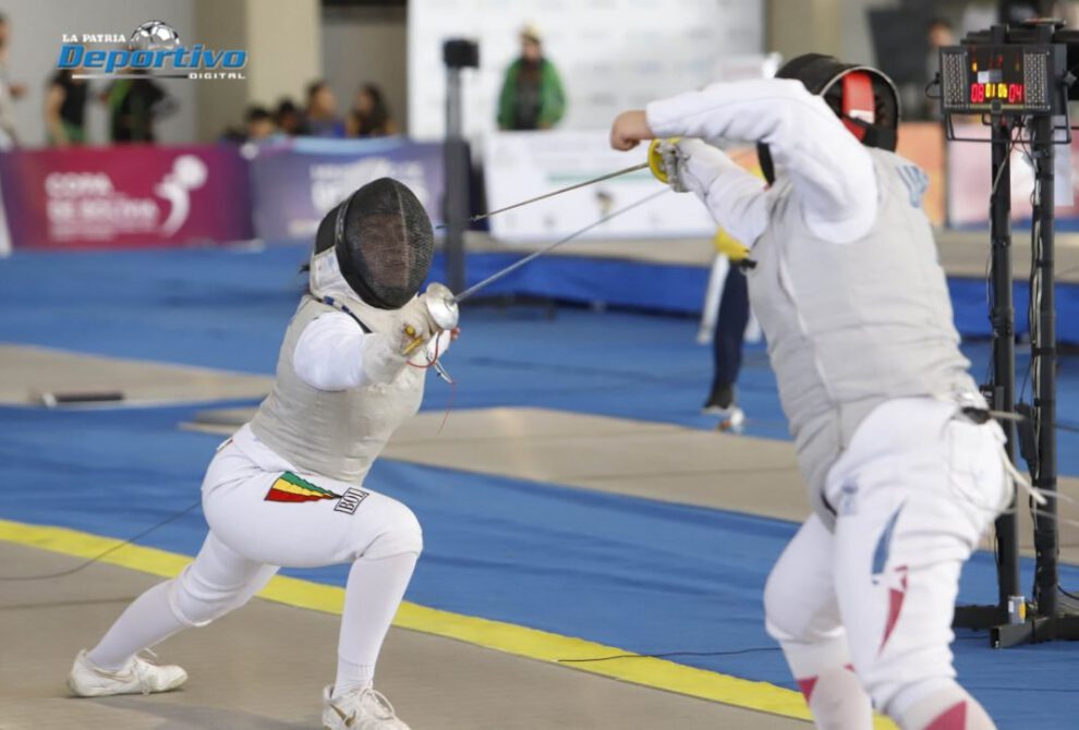 Mayer gana medalla de plata en el sudamericano de esgrima