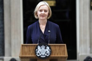 Renuncia de Liz Truss como primera ministra del Reino Unido