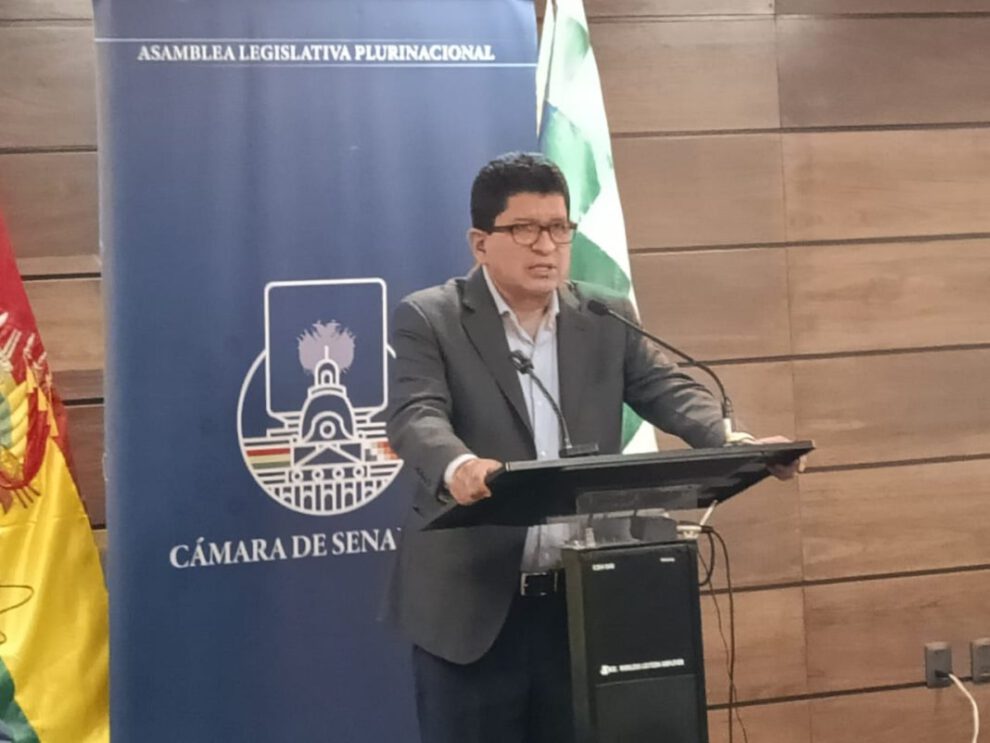 Modificación reglamento de ética propuesto por Luis Adolfo Flores