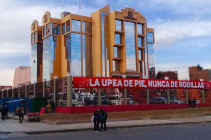 Imagen Ilustrativa de la Universidad Pública de El Alto sobre movilizaciones por el teniente Casanova