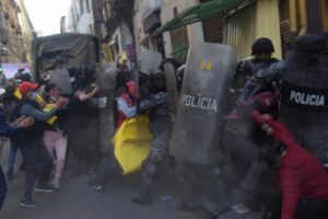 Gobierno captura dirigentes en protestas sociales