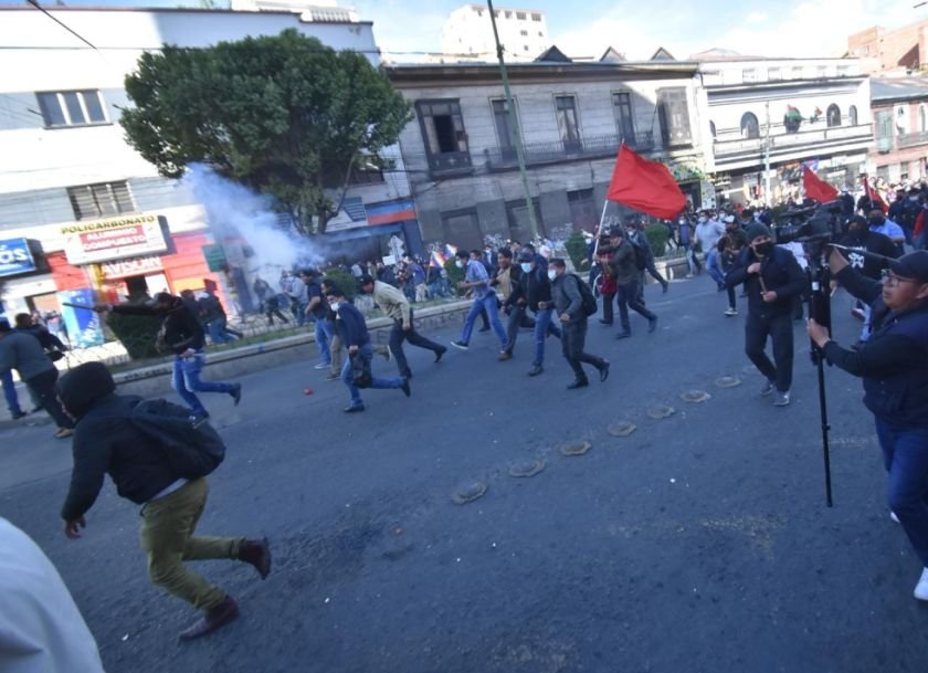 Enfrentamientos en La Paz durante la marcha por el Censo en 2023