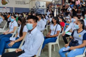 Cierre de unidades educativas en Santa Cruz