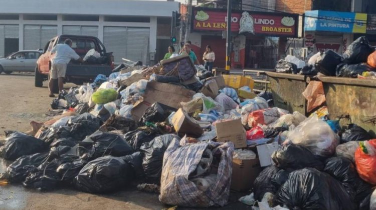 Relleno sanitario bloqueado en Santa Cruz