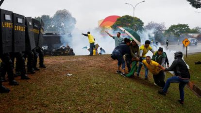 Bloqueos en Brasil por partidarios de Jair Bolsonaro tras resultados electorales