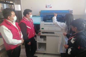 Banco de Sangre recibe equipo moderno de quimioluminiscencia