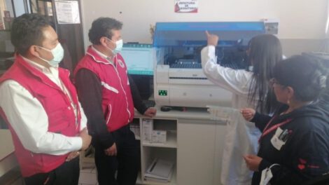 Banco de Sangre recibe equipo moderno de quimioluminiscencia