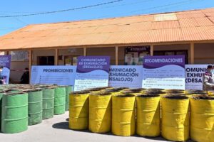 Contenedores diferenciados para reciclaje en Cementerio General