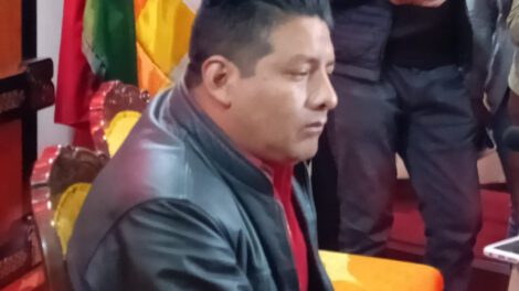 Gobernador paceño no asistirá al encuentro con el Gobierno