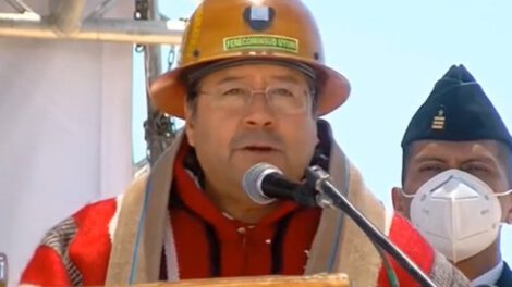 El mandatario se pronunció sobre la industrialización del litio en Uyuni