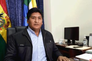 Golpe contra Arce según Andrés Flores