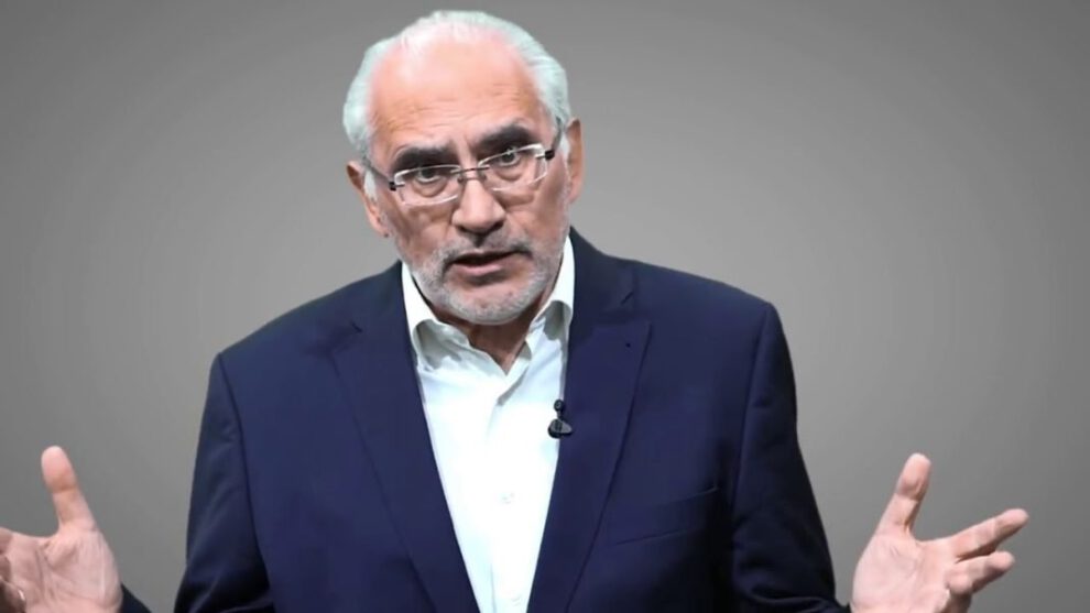 Gestión de Arce cuestionada por Carlos Mesa