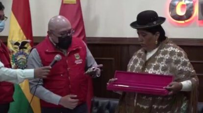 Esperanza Mamani gobernadora Oruro asume el cargo interino
