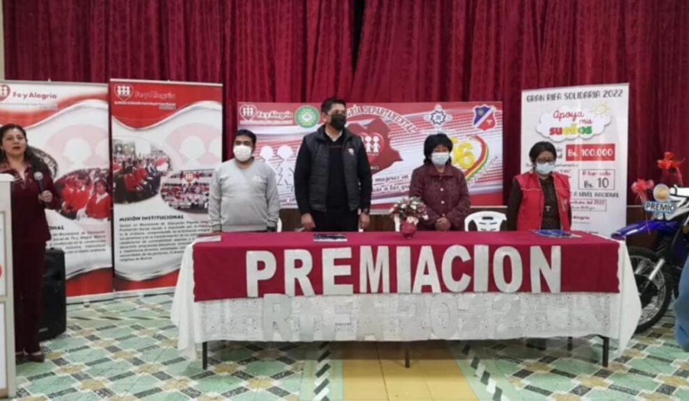 Rifa solidaria Fe y Alegría entrega premios en Oruro