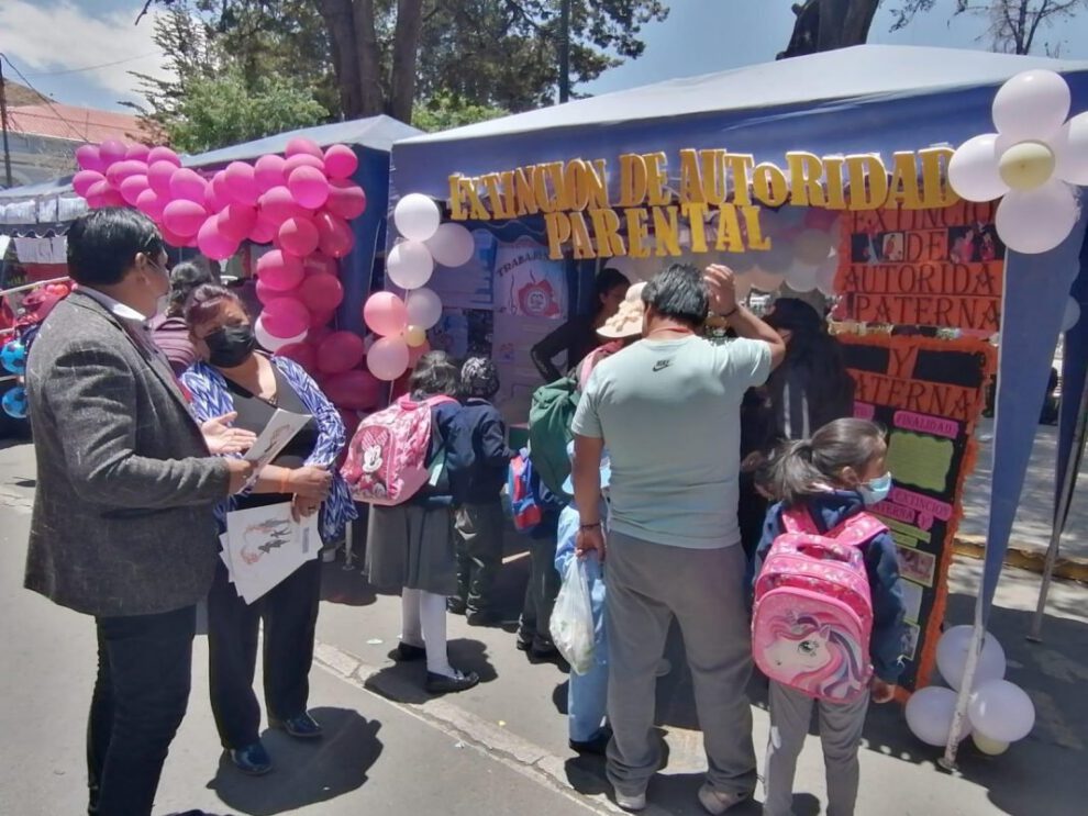 Adopciones en Oruro durante la feria de sensibilización