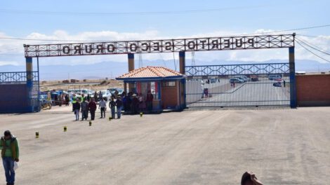 Puerto Seco Oruro avanza de forma lenta