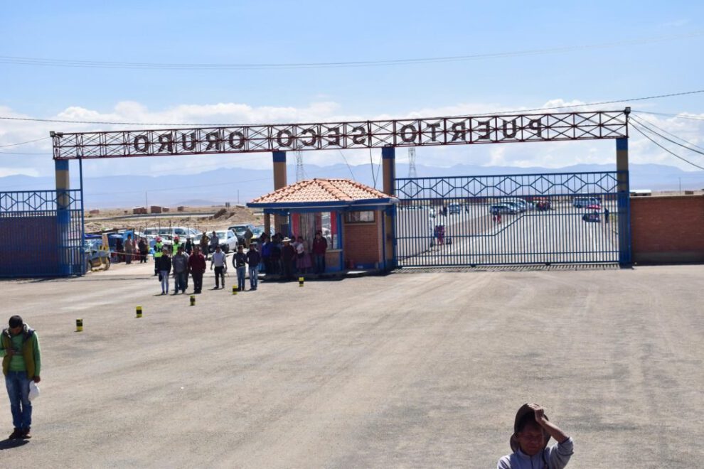 Puerto Seco Oruro avanza de forma lenta