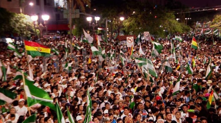Imagen del cabildo cruceño sobre el paro indefinido