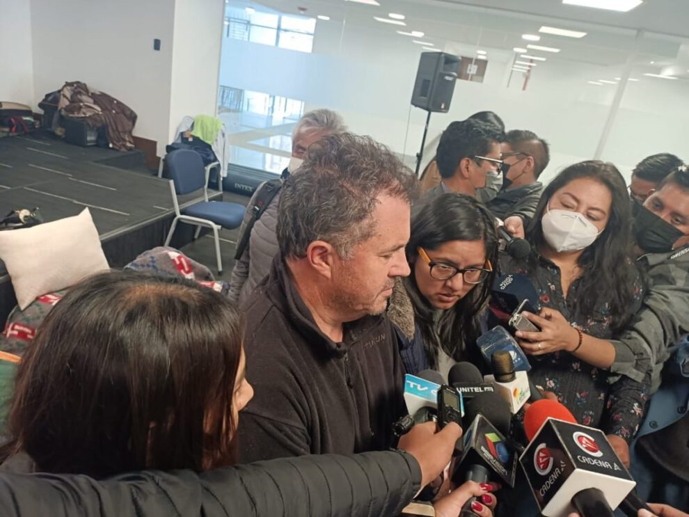 Huelga de hambre diputados CC durante conferencia de prensa