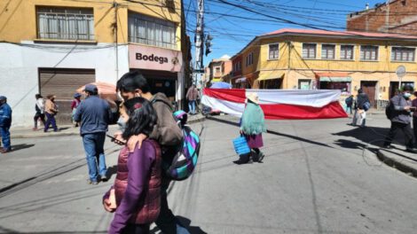 Paro en Potosí cumple su primer día en apoyo a Santa Cruz