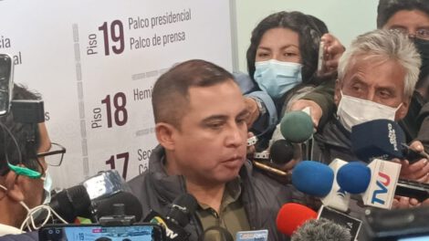 Astorga medidas de presión para respaldar a Santa Cruz