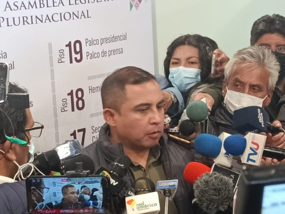 Astorga medidas de presión para respaldar a Santa Cruz