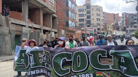 Adepcoca bloqueo de caminos en La Paz