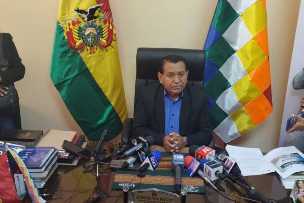Viceministro anuncia enseñanza de inglés e idioma originario desde kínder