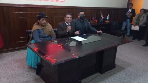 Compensación en distribución de recursos planteada por la Gobernación de Oruro