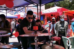 Feria Interactiva Musical con músicos orureños