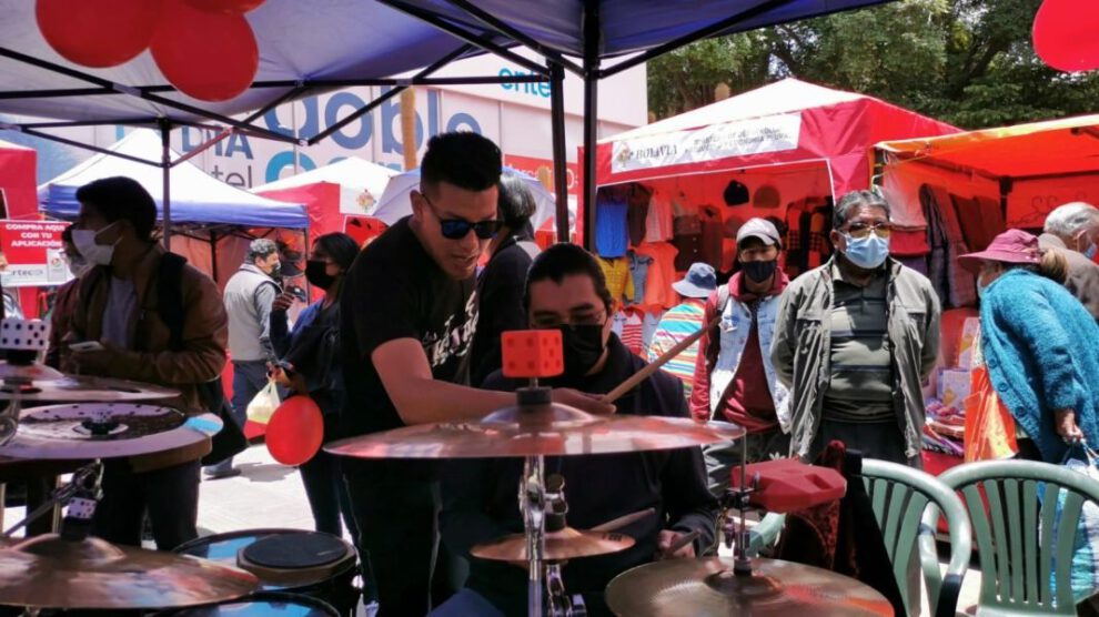 Feria Interactiva Musical con músicos orureños