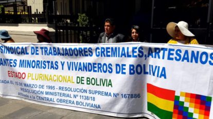 Integrantes de la Confederación Nacional de Trabajadores Gremiales de Bolivia apoyan la demanda por el Censo 2023